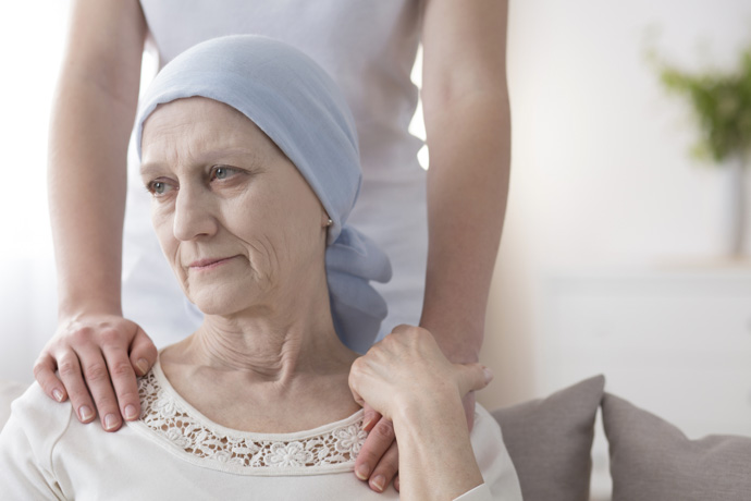 Persona con cáncer que tiene el hierro alto.